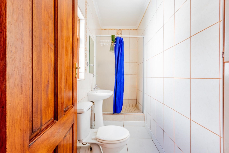 To Let 12 Bedroom Property for Rent in Bo Kaap Western Cape